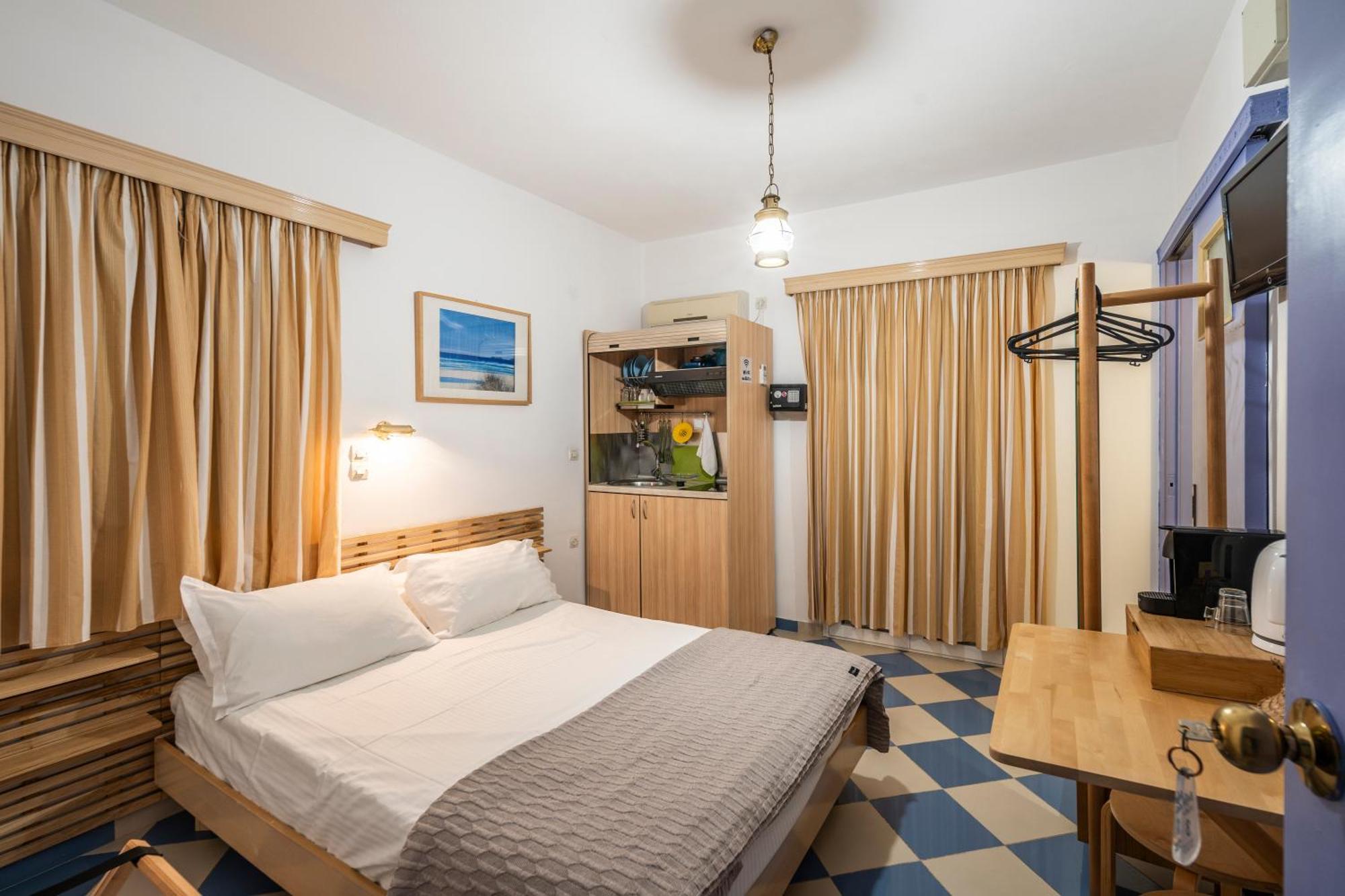 Bofor Studios & Rooms Livadakia Номер фото