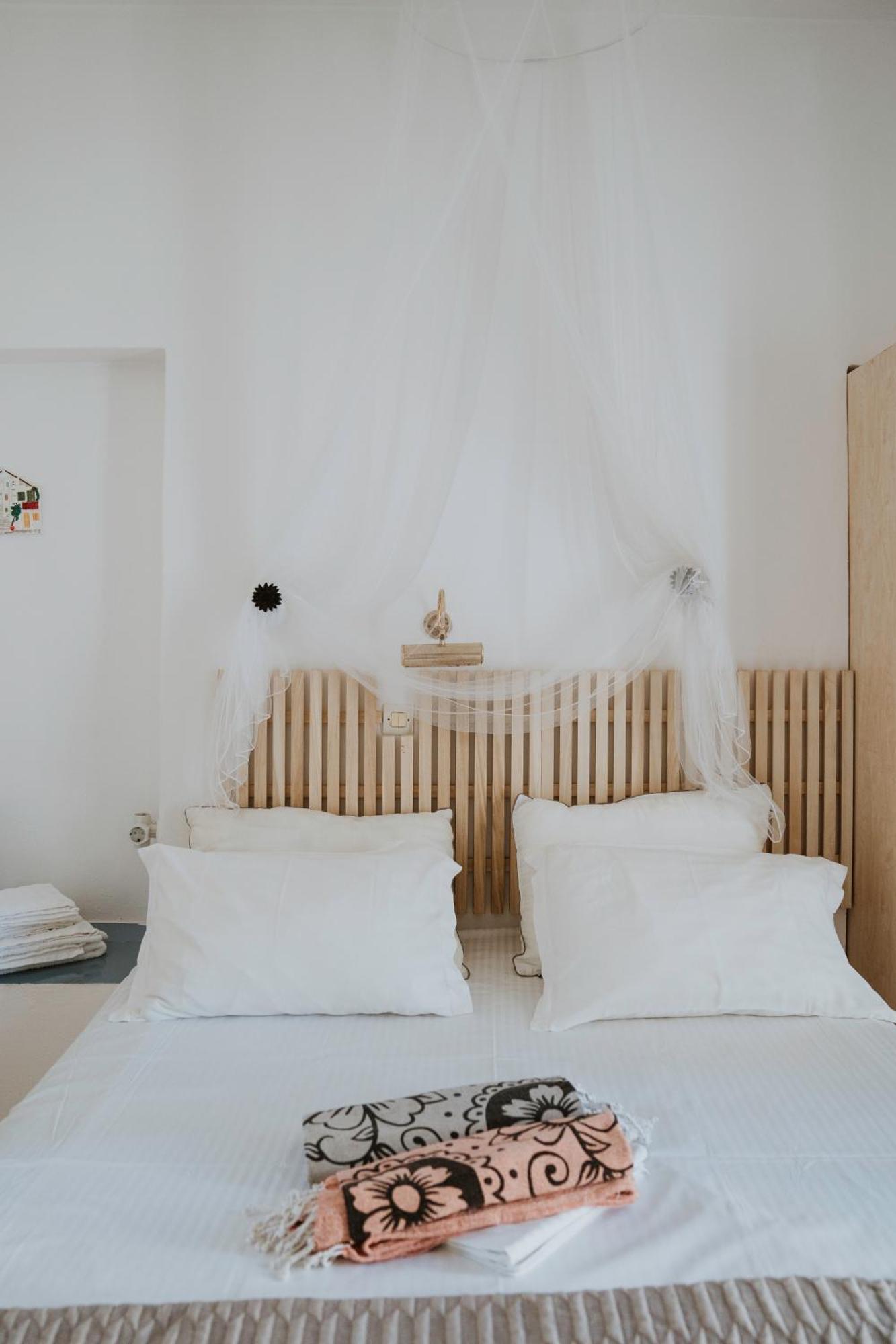 Bofor Studios & Rooms Livadakia Номер фото