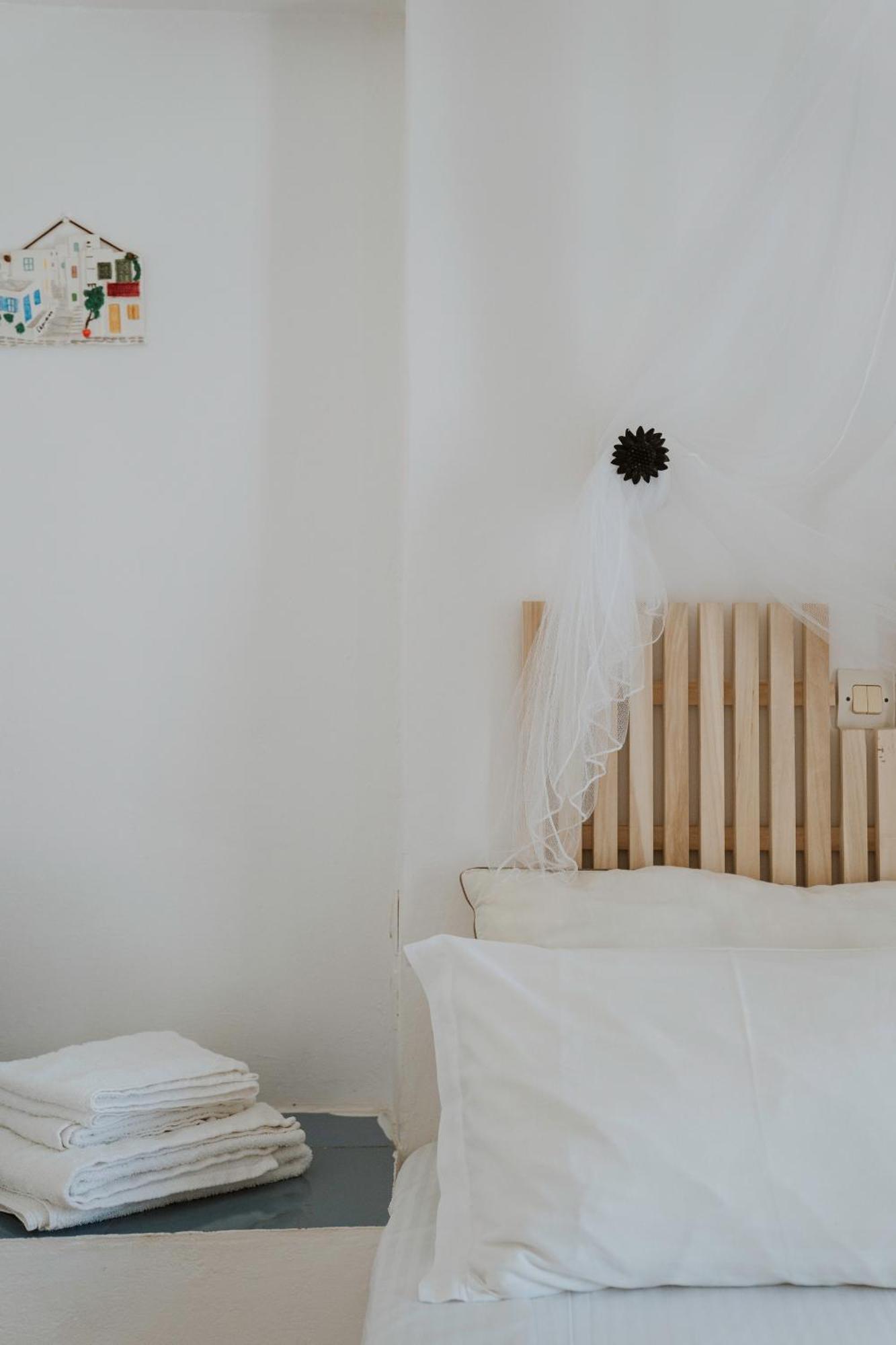 Bofor Studios & Rooms Livadakia Екстер'єр фото