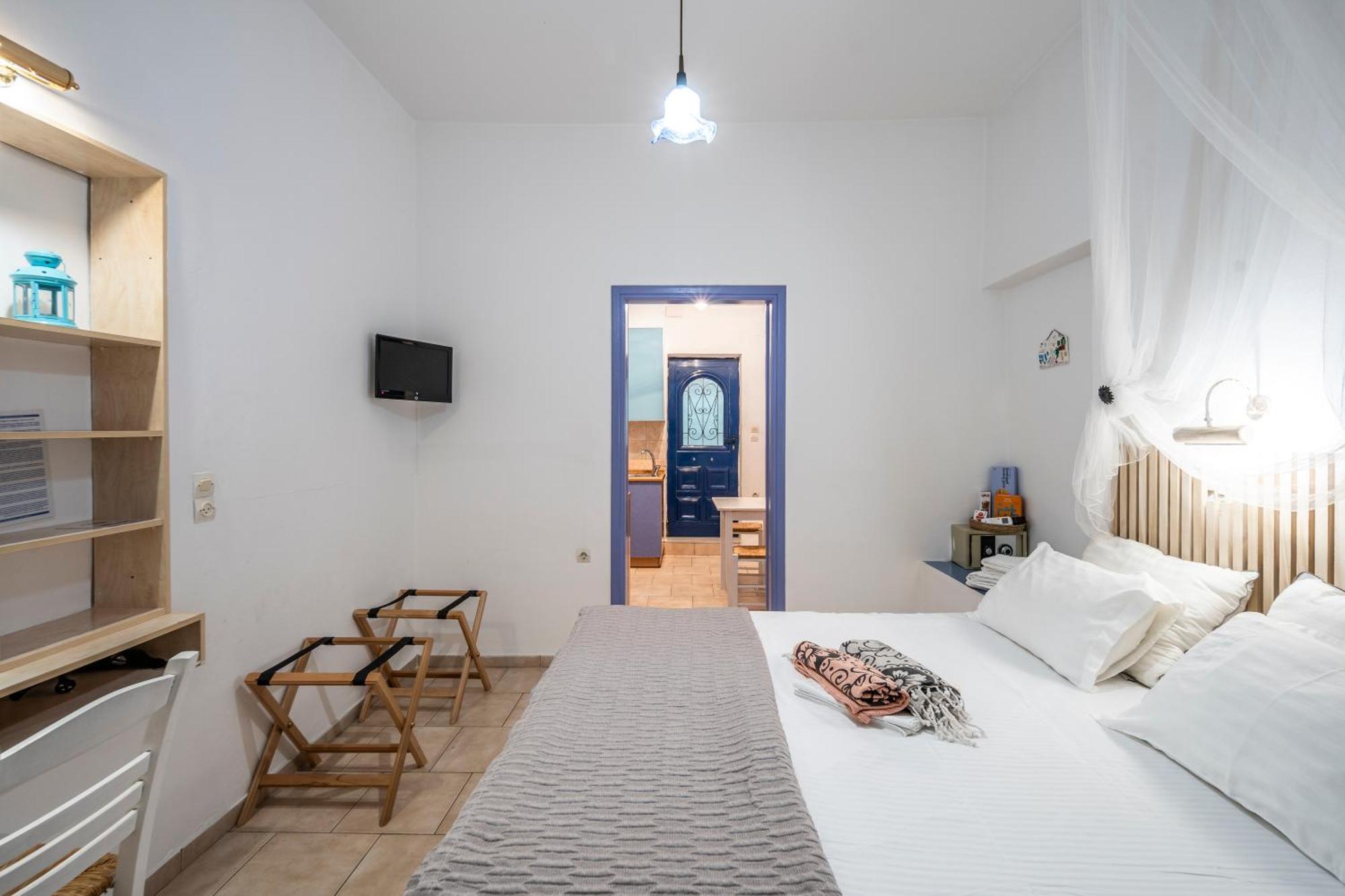 Bofor Studios & Rooms Livadakia Номер фото